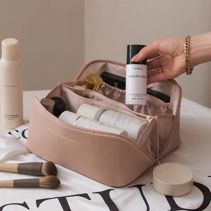 Women's Toiletry Bag - Glo Shop
